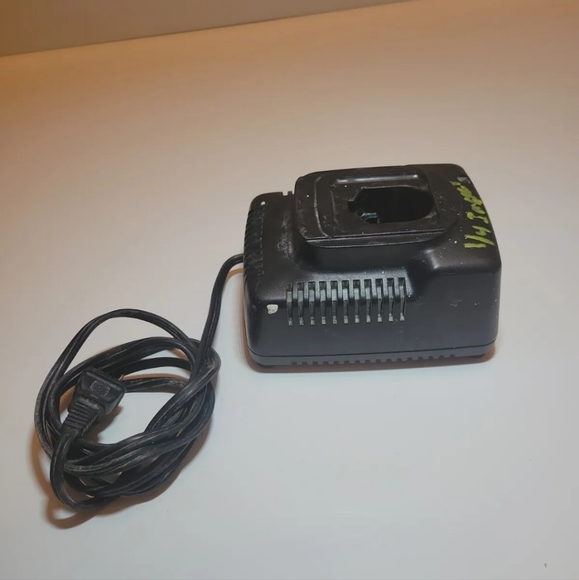 DW9107 7.2-14.4v Dewalt One Hour Battery Charge - Picture 5 of 6